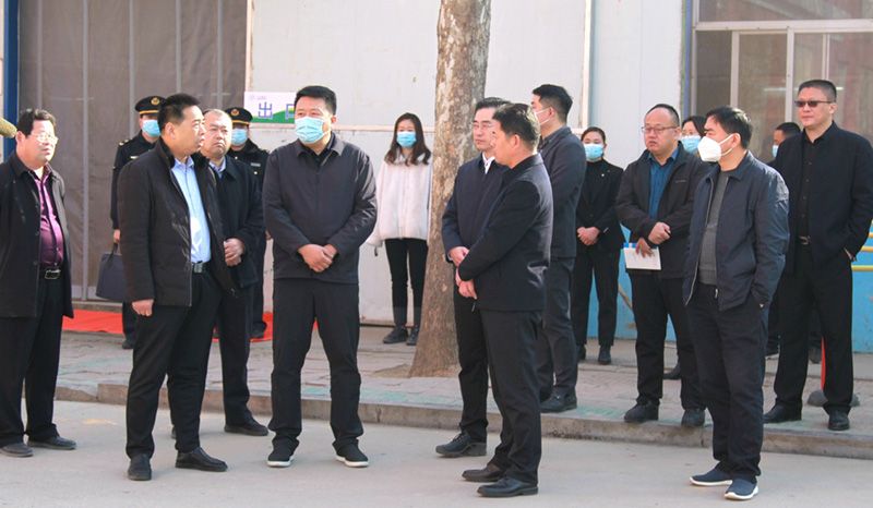 县长邓兆朋到星空（中国）开展食品安全实地调研活动
